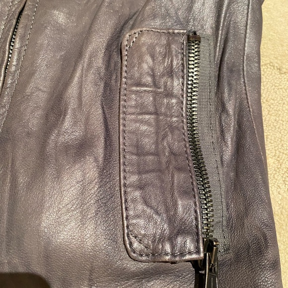 Women’s Italian leather bomber jacket - Picture 12 of 12